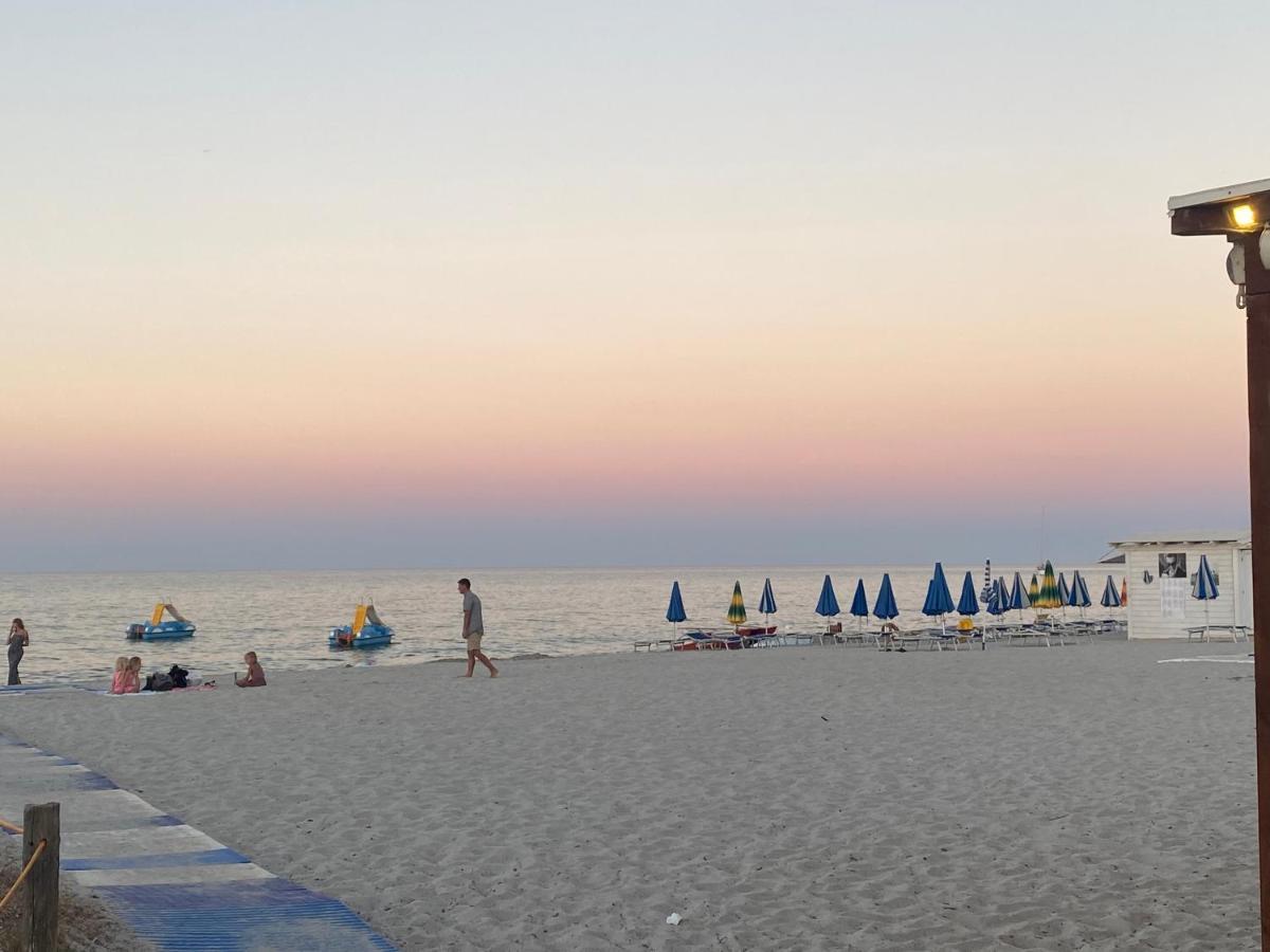 בודוני Villa Mare Azzurra מראה חיצוני תמונה